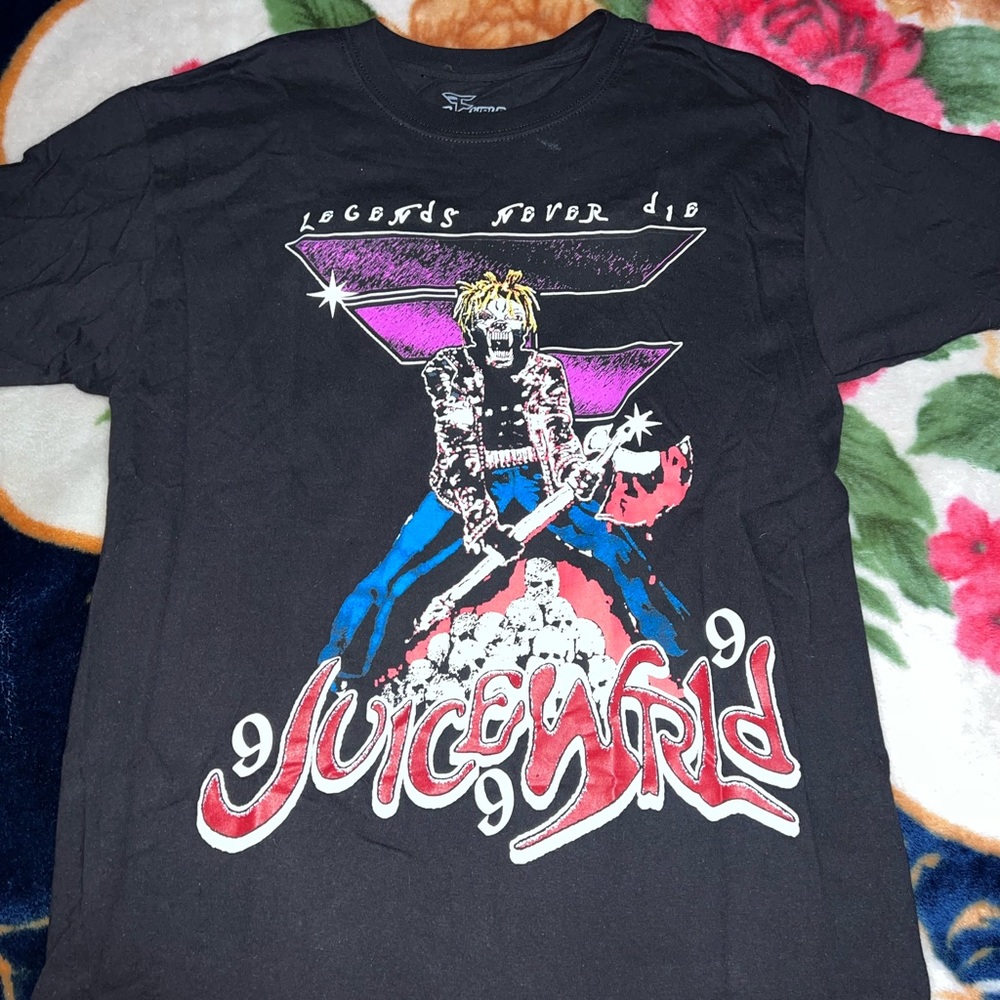 Juice WRLD legends never die shirt size large
